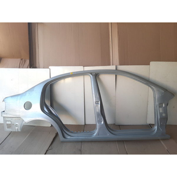 Lateral Lado Direito Polo Sedan 2003 2004 À 2012 27062309 Direito