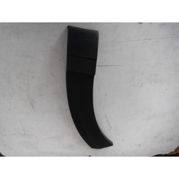 Moldura Traseira Direita Volkswagen Saveiro G7 16 À 19 32113