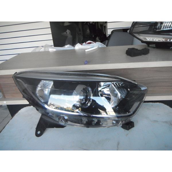 Farol Lado Direito Captur 25052116 Direito