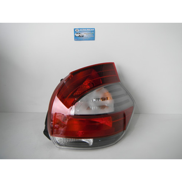 Lanterna Lado Direito Fiat Mobi 24112129 Direito