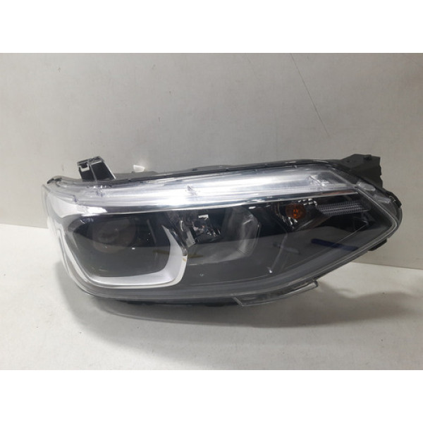 Farol Direito Chevrolet Tracker  2020 2021 2022  31012410