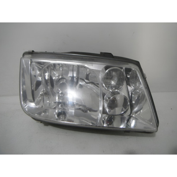 Farol Lado Direito Bora 1999 2000 2001 2002 À 2006 17032302 Direito