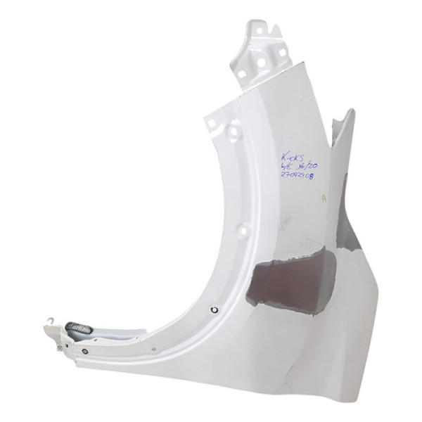 Para-lama Esquerdo Kicks 2016 2017 2018 2019 2020 27092408