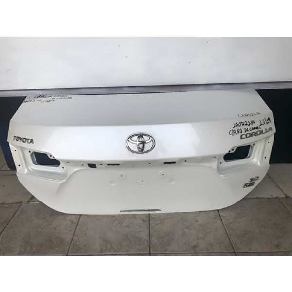 Tampa Toyota Corola Com Furo Para Camera 2015 À 2019 6072104 Branco