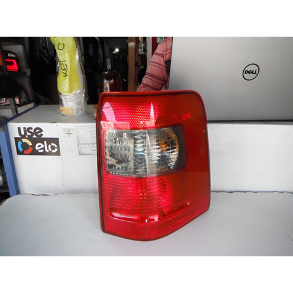 Lanterna Lado Direito Ford Ecosport Fume 2004 A 07 19052006 Direito Vermelho