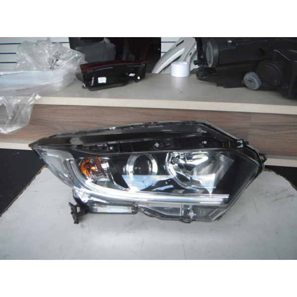 Farol Lado Direito Hrv 2017 2018 2019 17052112 Direito