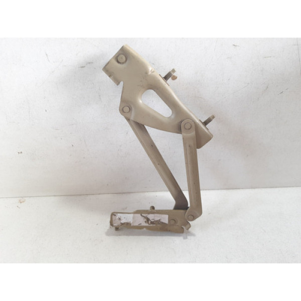 Dobradiça Esquerda Tampa  C4 Pallas  2007 A 2013 06102320