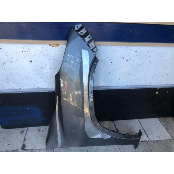 Para-lama Direito Hilux Sw4 2016 2017 2018 2019 2020 6122201