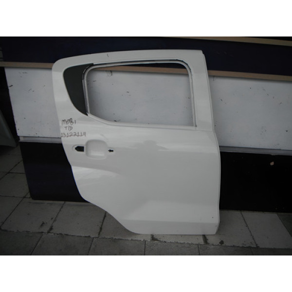 Porta Traseira Direita Fiat Mobi 13122114 - Traseira - Direito - Branco