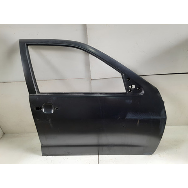 Porta Dianteira Direita Polo Classic 1997 A 2001 25082307 Direito