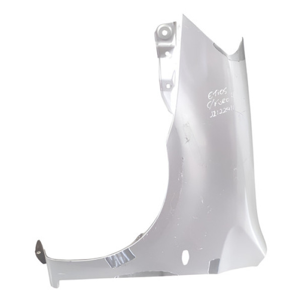 Para-lama Esquerdo Toyota Etios Com Furo 12122411