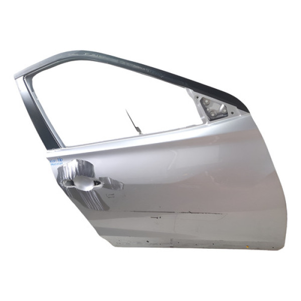 Porta Dianteira Direita Nissan Kicks   04072402 - Direito - Branca