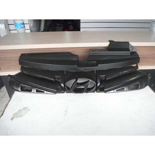 Suporte Da Grade Hyundai Hb20 2012 À 2015 26022116 Preto