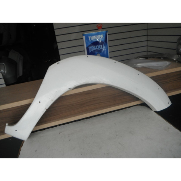 Aplique Para-lama Lado Direito Toyota Hilux 12 E 13 27022107