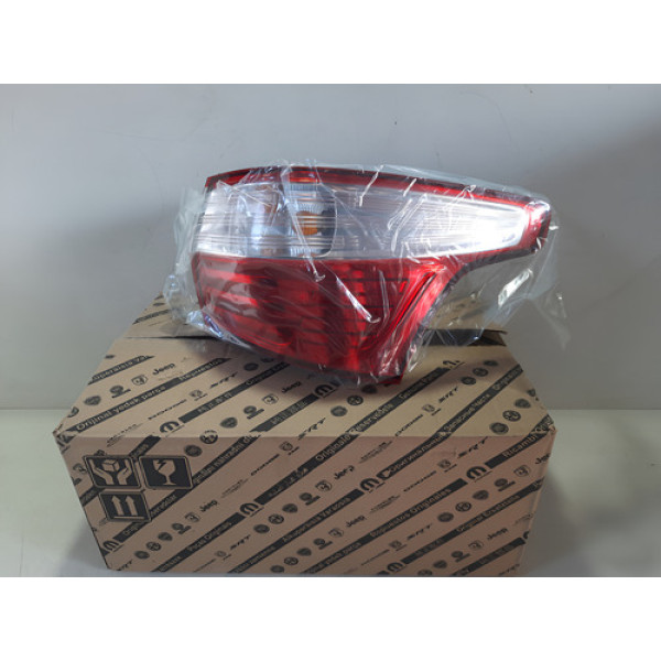 Lanterna Direita Grand Siena 2012 2013 A 2022  25072301-5 - Direito/passageiro