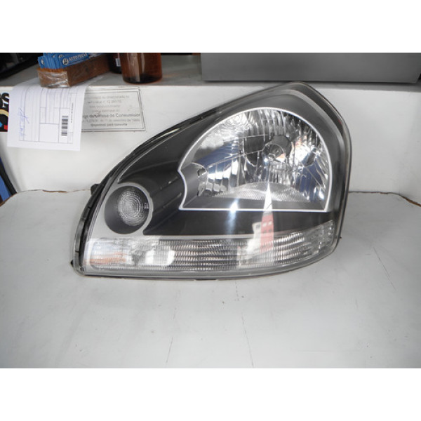 Farol Lado Esquerdo Hyundai Tucson 10062004 Esquerdo