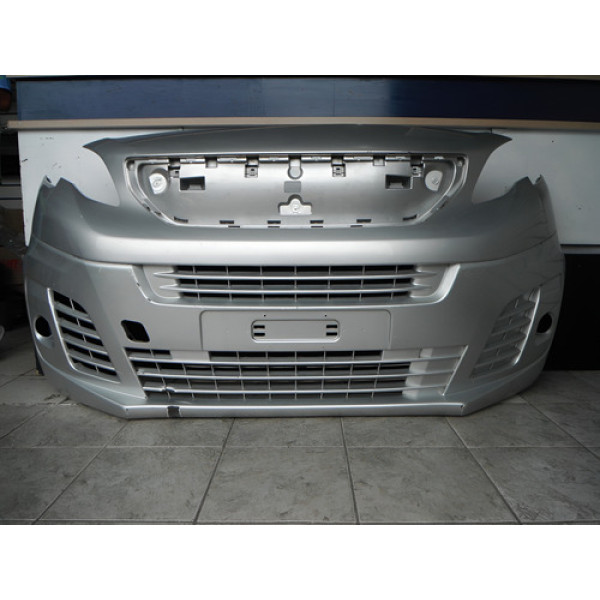Para-choque Dianteiro Peugeot Expert 2017 À 2021 26112102 Prateado
