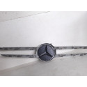Grade Mercedes C180 C200 Emblema E Friso 2015/2019 08102418