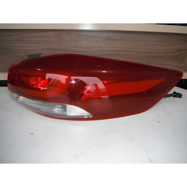 Lanterna Lado Direito Hyundai Elantra 2017 À 2019 15012101 Direito
