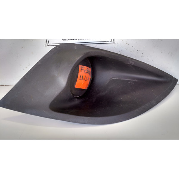 Moldura Direita Farol Milha Ford Fiesta 2011 Até 2014 - Preto - Direito
