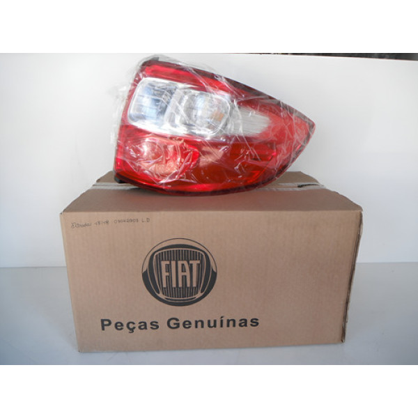 Lanterna Lado Direito Fiat Strada 2015 2016 À 2018 03042303 Direito