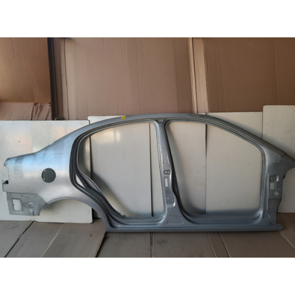 Lateral Lado Direito Polo Sedan 2003 2004 À 2012 27062308 - - Direito