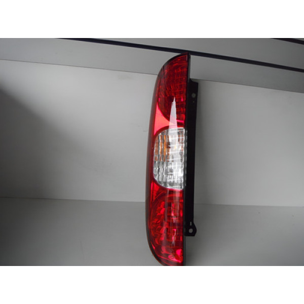 Lanterna Lado Esquerdo Doblo 2013 2014 2015 2016 06012303 Esquerdo