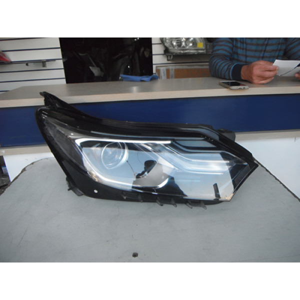 Farol Lado Direito Chevrolet Equinox 08072106 Direito