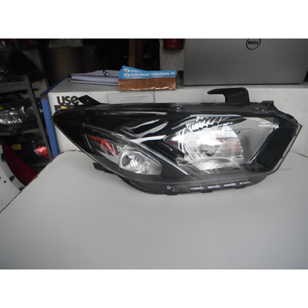 Farol Lado Direito Chevrolet Onix C/ Led 23101901 Direito