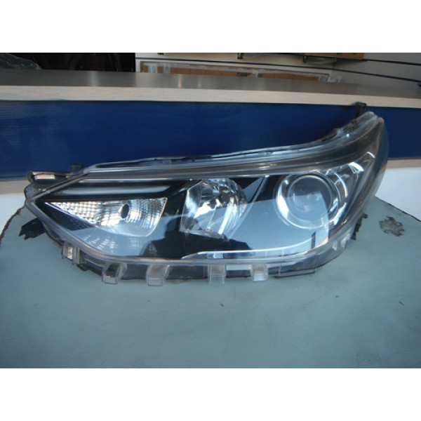 Farol Lado Esquerdo Toyota Yaris Led Fume 29062119 Esquerdo