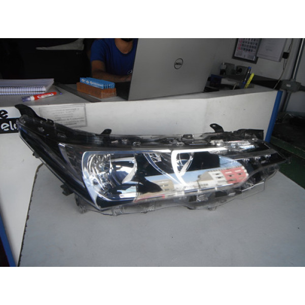 Farol Lado Direito Toyota Corola  13051929 Direito