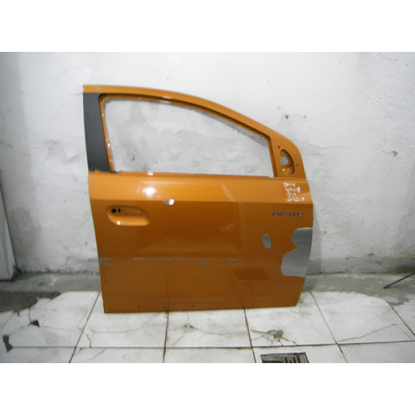 Porta Dianteira Direita Chevrolet Onix Activ 15 A 19 1672019 Direito Dourado