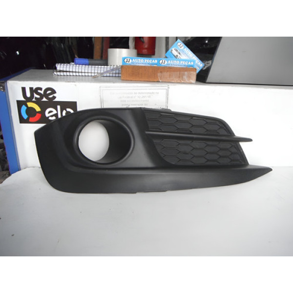 Moldura Milha Lado Esquerdo Honda Civic 17/18 05081920 Preto Esquerdo