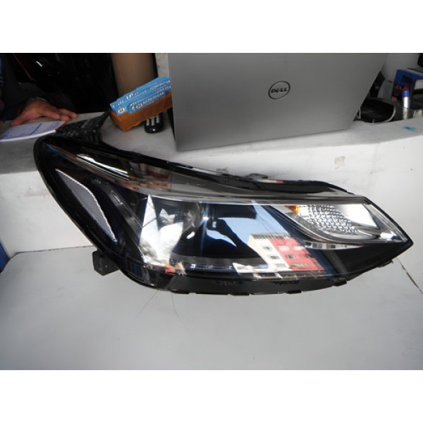 Farol Lado Direito Chevrolet Cruze 2017 2018 C/ Led 19102110 Direito