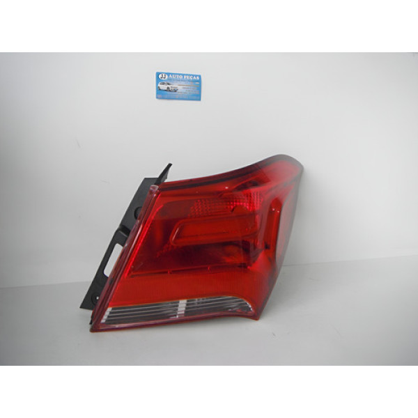 Lanterna Lado Direito Prisma 2017 2018 2019 28102107 Direito