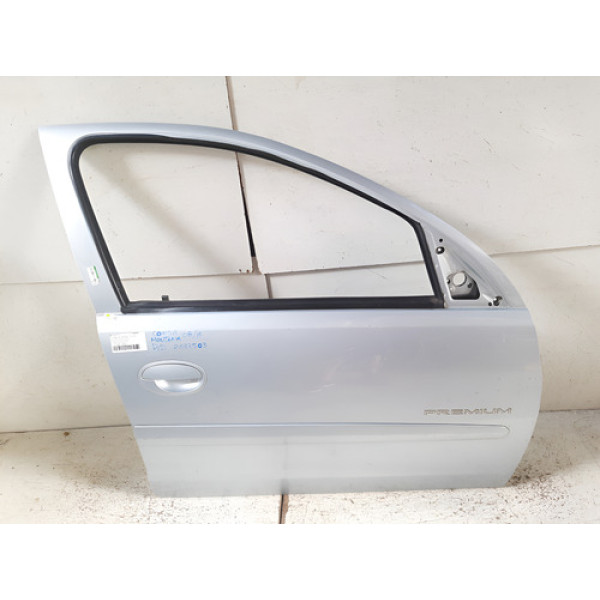 Porta Dianteira Direita Corsa Montana 2003 A 2012 21032503 Direito