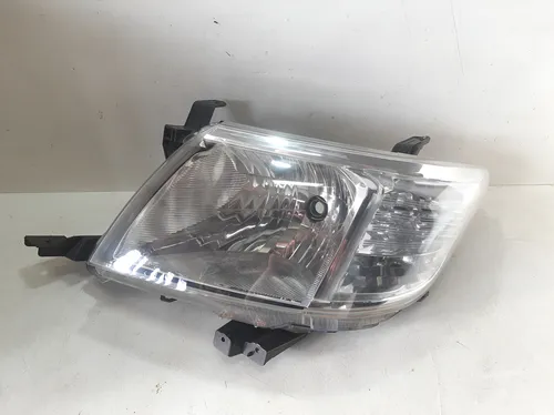 Farol Esquerdo Toyota Hilux 2012 2013 2014 2015 27052503 Esquerdo