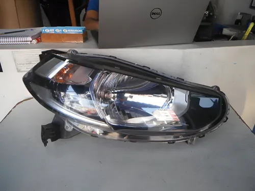 Farol Lado Direito Wrv 13051932 Direito